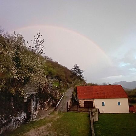 Konak Ugnji-Village Τσέτινιε Εξωτερικό φωτογραφία